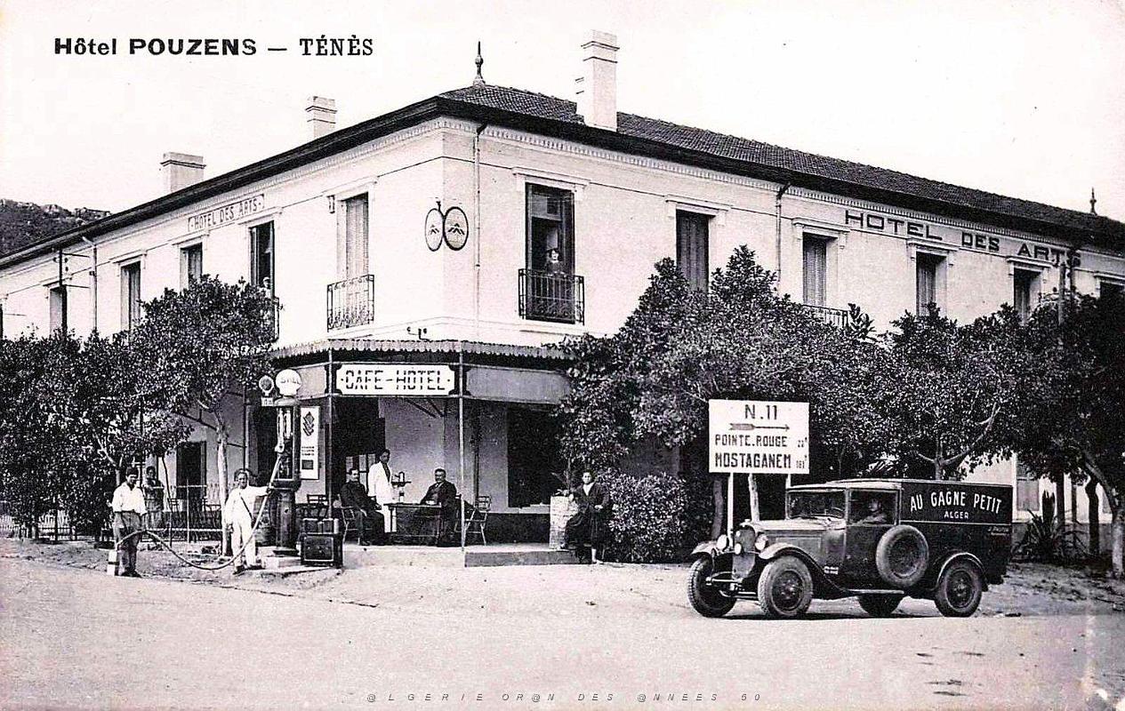 1907- Tenes - Hotel des Arts et Pompe a essence.jpg
